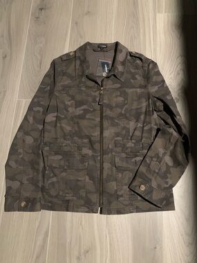 Express Women’s Camo Bomber Jacket - Olive/Brown